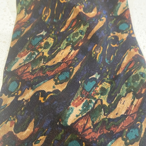 Ungaro Paris -  100% Silk Tie,  Made in Italy. - Picture 2 of 4